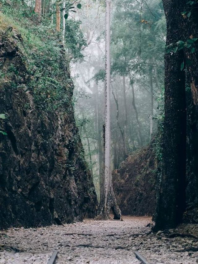 ช่องเขาขาด กาญจนบุรี ⛰