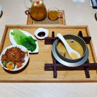 駿業里台灣菜