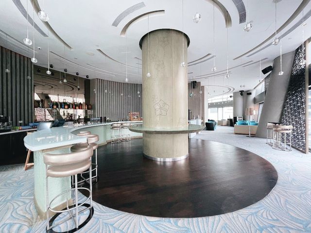 Executive club lounge offerings