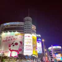 逛街吃東西超方便｜西門徒步區｜彩虹斑馬線打卡必拍景點
