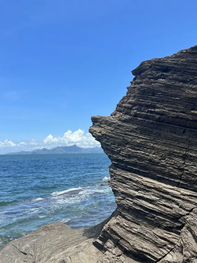 Hong Kong’s easternmost island - breathtaking geological wonders!