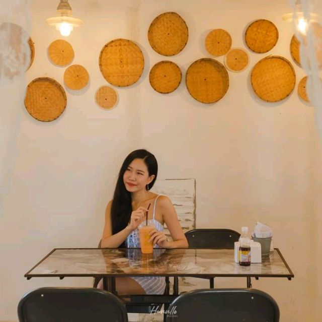 ขนมเส้นคุณย่า ร้านอร่อย พัทยา