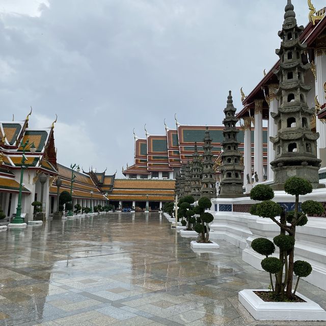 วัดสุทัศ ย่านเสาชิงช้า วัดเก่าแก่ในอดีต