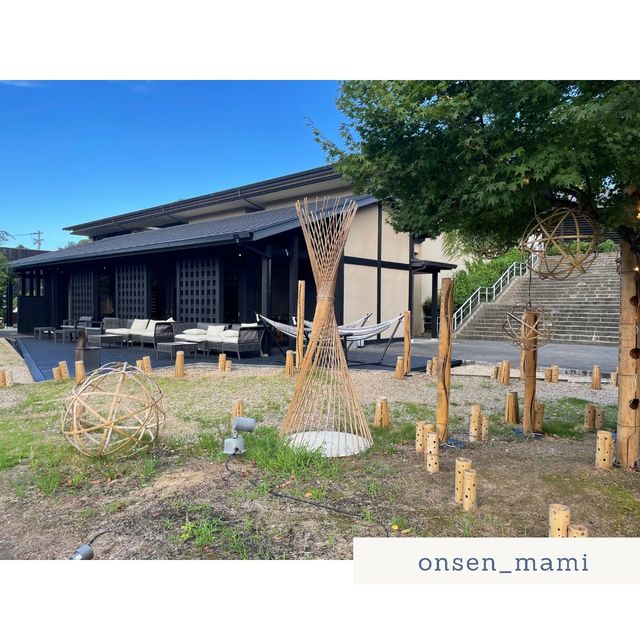 宿泊者はラウンジのお酒、おつまみが食べ飲み放題🍶