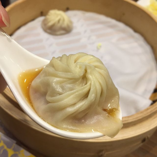 입천장 조심하세요, 샤오룽바오!