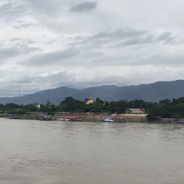 สามเหลี่ยมทองคำ สามแผ่นดินมาเจอกัน 