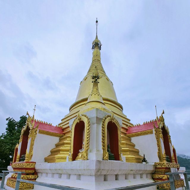 วัดท่าขนุน  ไหว้พระทำบุญ 🙏 ชมวิวเมืองทองผาภูมิ📸