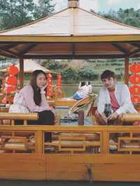   ล่องเรือแบบจีนยูนานที่บ้านรักไทย ต้องมา