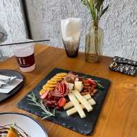 'The Second Eatery & Bar' 