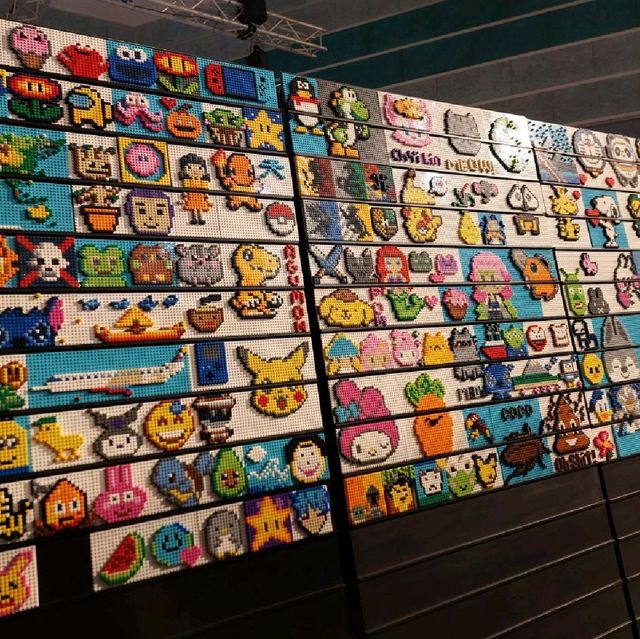 Lego Lego Lego built something arty farty