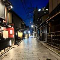 【京都】ライトアップが美しい夜の祇園