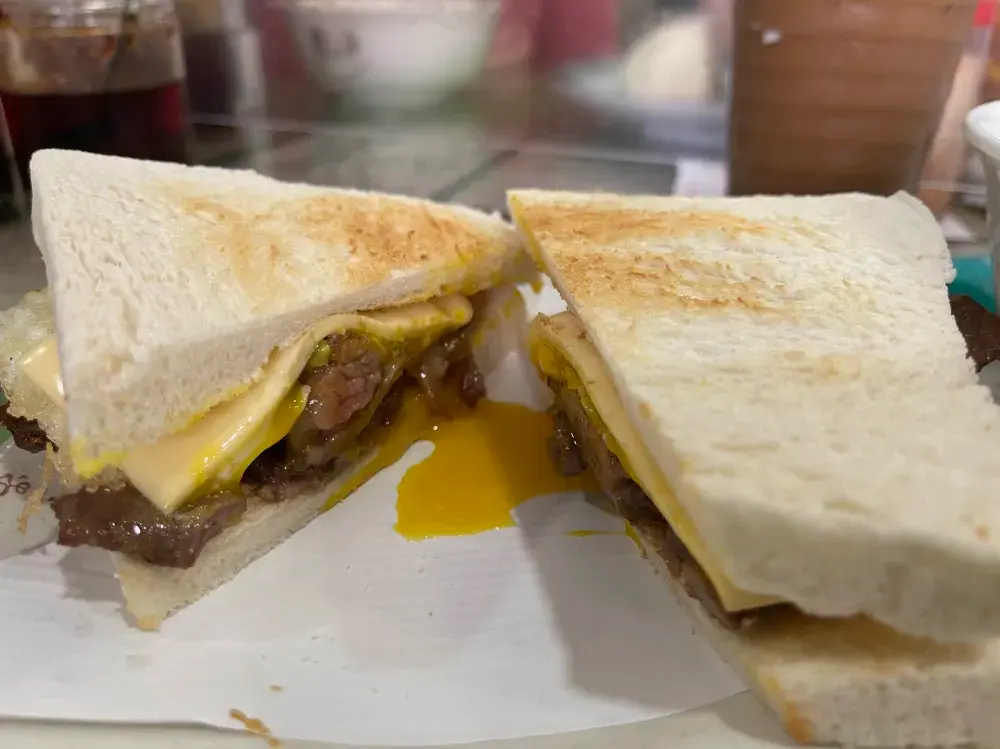 元朗非常出名的沙嗲牛麵｜永順食店