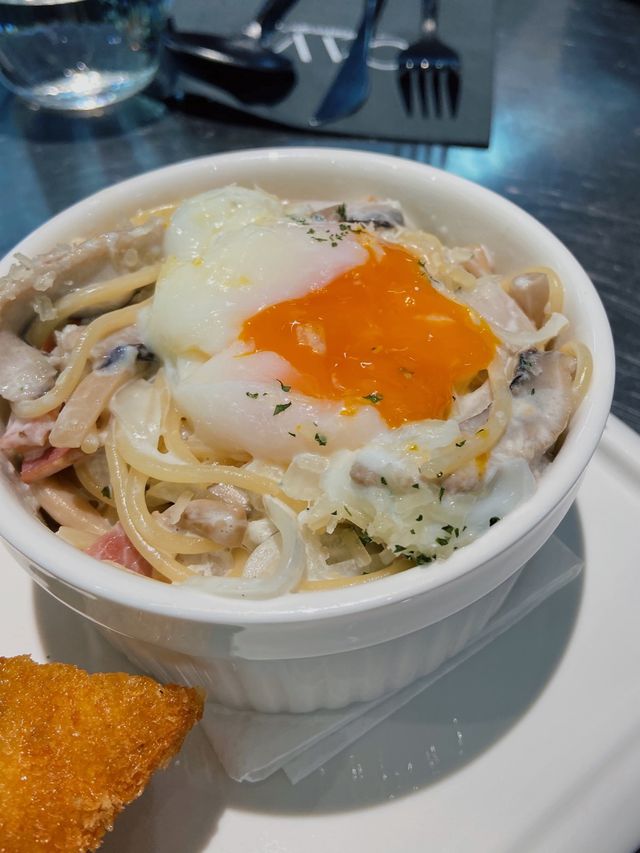 【尖沙咀】K11全新銀黑色主題Cafe☕️ 未來科技感超重！ 