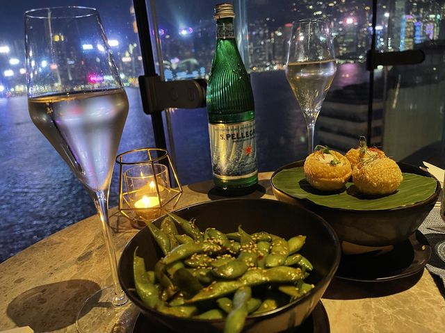 能夠飽覽維港夜景🌃
