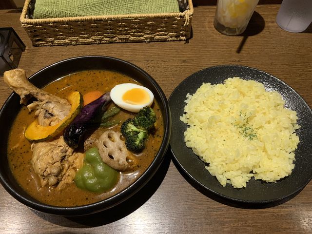 札幌　おすすめグルメ　札幌名物ＳＨＯ‐ＲＩＮのスープカレーに大満足❗️