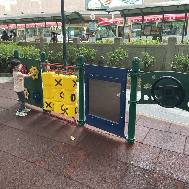 中式園林公園·兒童遊樂場📍荃灣