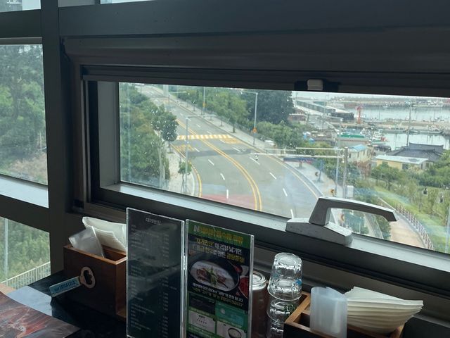 싱싱한 대게가 ! 대게만찬 🦀