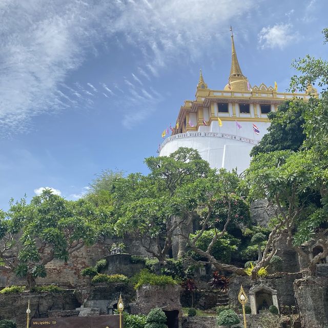 ไหว้พระวัดภูเขาทอง | กรุงเทพ