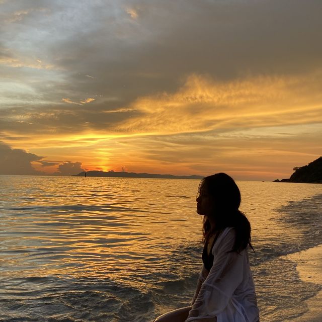 ทะเล เกาะล้าน🐳