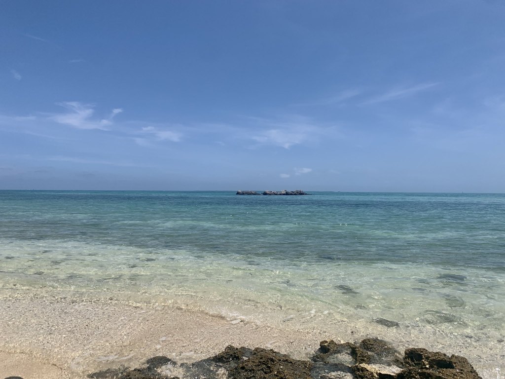 沖縄/竹富島】星の砂みっけ！カイジ浜 | Trip.com 竹富島