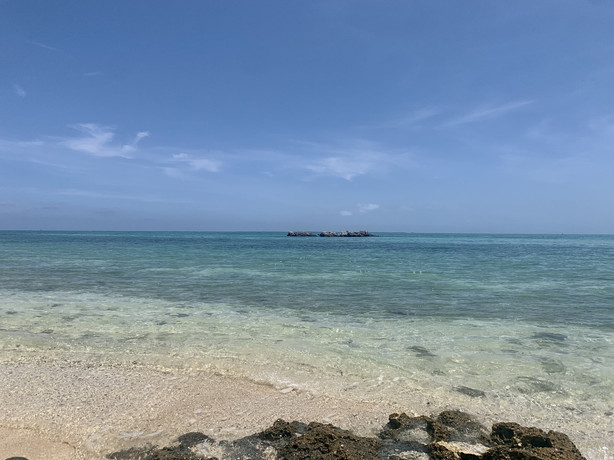 沖縄/竹富島】星の砂みっけ！カイジ浜 | Trip.com 竹富島