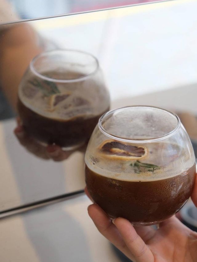 深井除咗燒鵝仲有靚Cafe❤️
