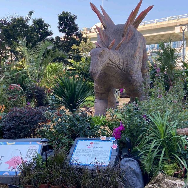 聖誕恐龍出沒！侏羅紀北角濱海公園！