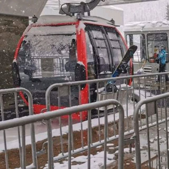 GONDOLA WINTER RIDES: BUNDLE UP!