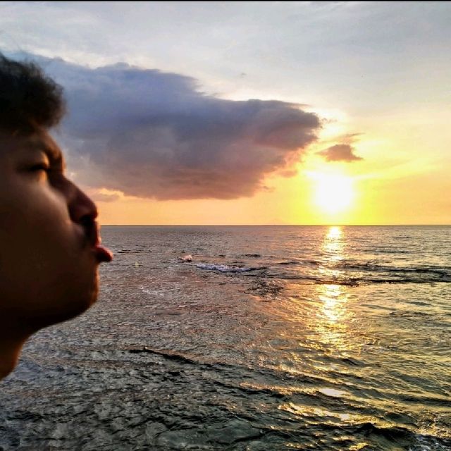 Calming sunset at Salsa Beach