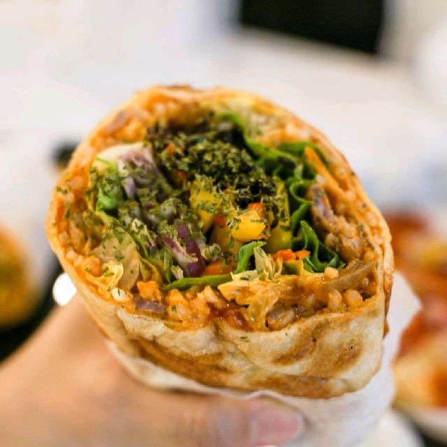 제주도 흑돼지와 톳이 들어간 부리또 맛집
