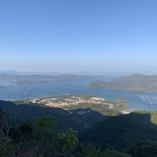 香港日落美景 🌄- 彎曲山 