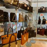 【大阪 戎橋筋商店街】かわいいバックがリーズナブルに✨✨✨