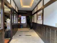 向かい側にも同じ名前のお店？太宰府梅ヶ枝餅『笠乃家』