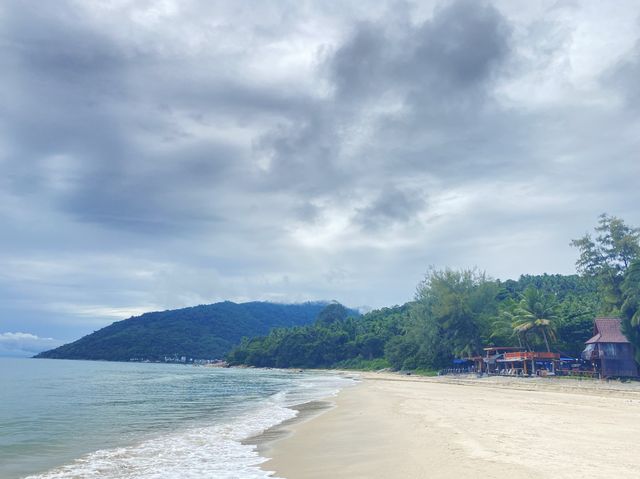 ทะเลขนอม 
