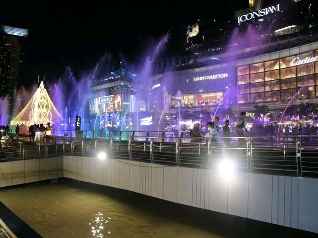 Iconsiam 夜景+音樂噴泉+小食車