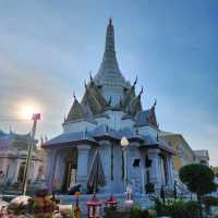 ไหว้ขอพรศาลหลักเมืองกรุงเทพสักการะสิ่งศักดิ์สิทธิ์
