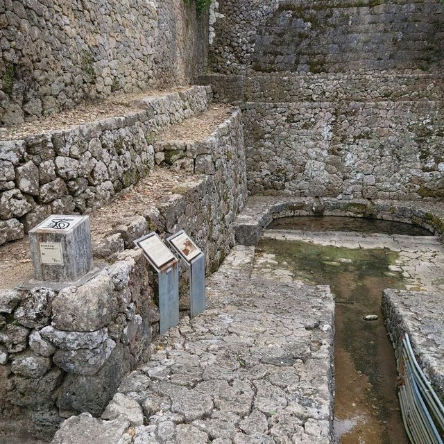 首里金城町石畳「金城大樋川」