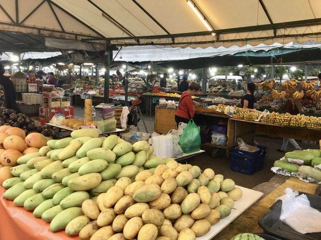 Kota Kinabalu Handicraft Market - Borneo