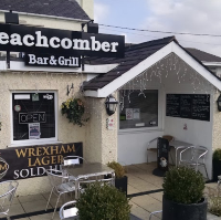 WoW beachcomber bar and grill