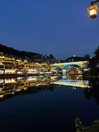 Nighttime at Fenghuang Ancient Town!🌜