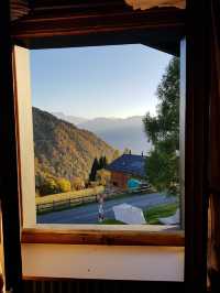 Swiss Chalet overlooking the lake & mountains