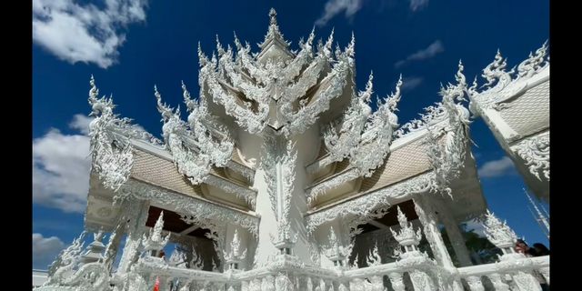 Wat Rong Khun