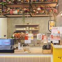Mongni Cafe' X Khonkaen ここに カフェ 🧋🧋