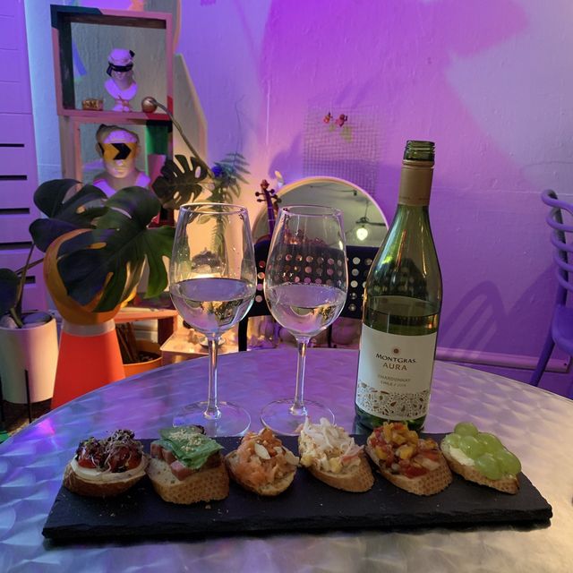 을지로 와인바🍷 입구가 특이하다! ⛑머리조심⚠️⛑