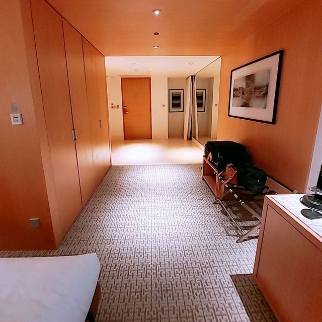 Marina Bay Sands Hotel - Huge room + balcony