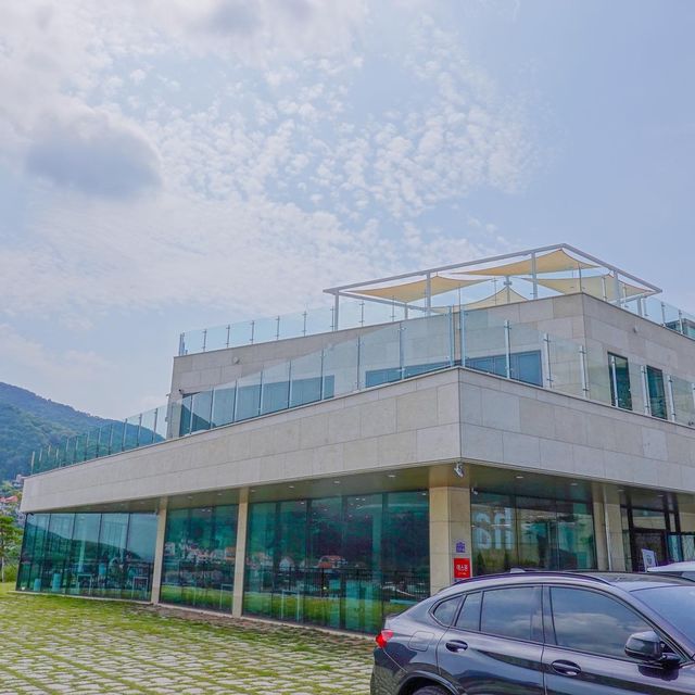 남해 독일마을과 바다를 한눈에 담은 🇩🇪할로브리즈 카페