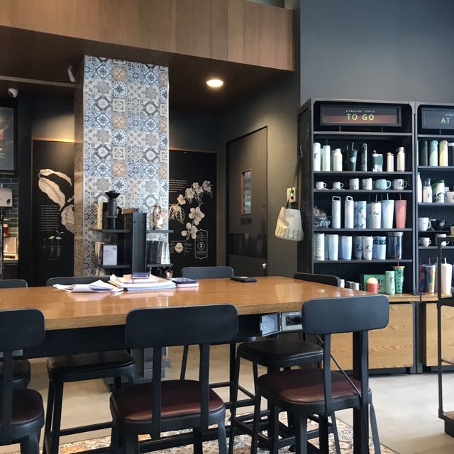 สตาร์บัคส์ ฮาร์เบอร์พัทยา