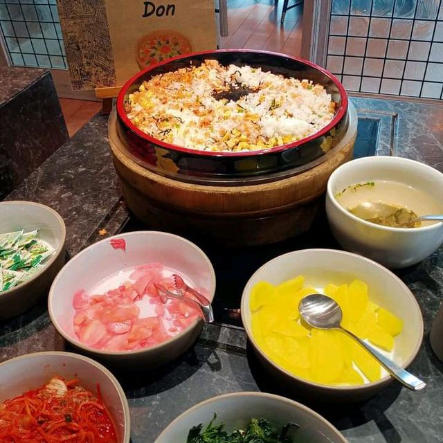 บุฟเฟ่ อาหารเช้า300บาท คุ้มมากกกก