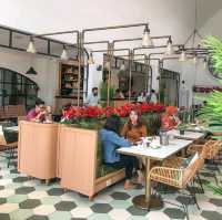 NEIGHBOR EATERY CAFE SEMARANG
