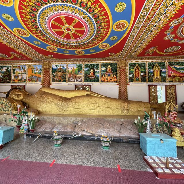 วัดพระธาตุพระบาทโพนสัน Phra that Phrabaht Phonsane
